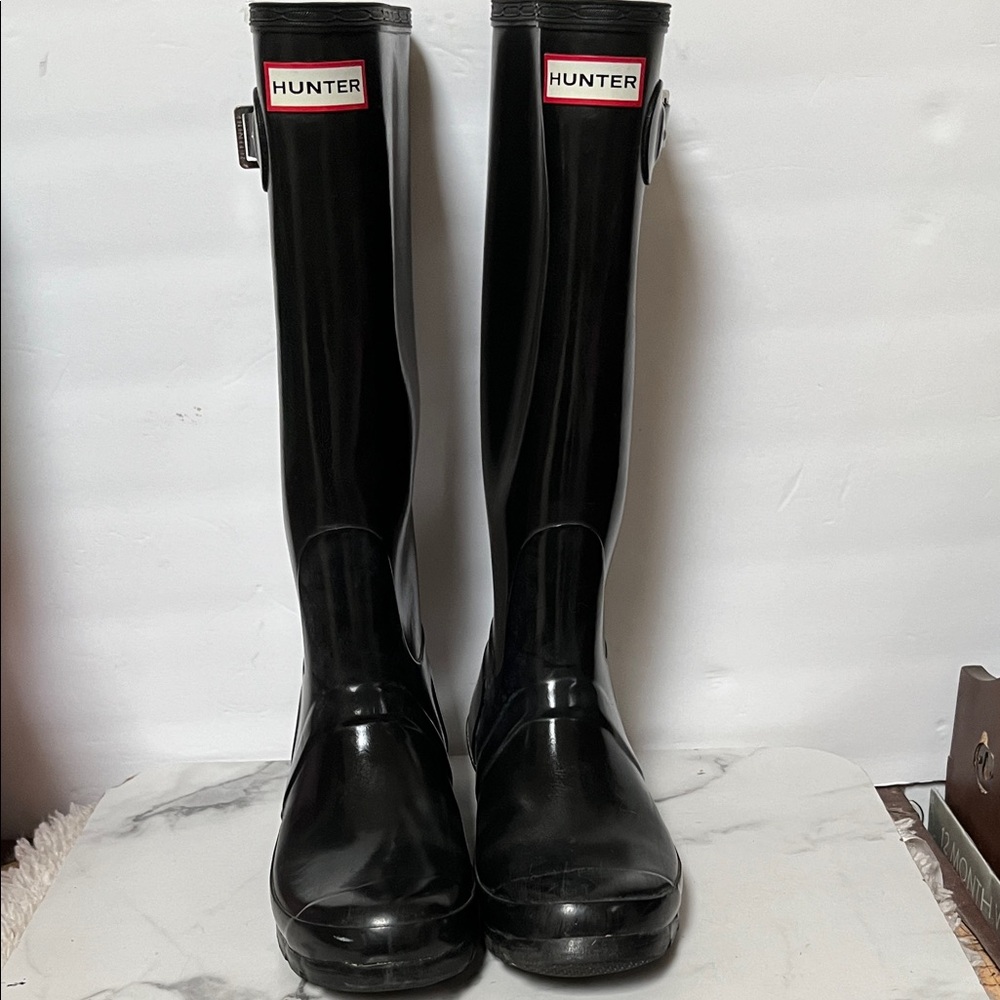 Hunter Black Women's Winter & Rain Boots - Picture 2 of 13